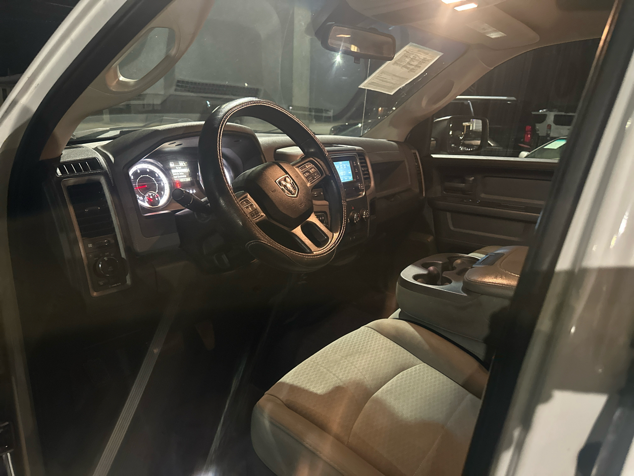 RAM 1500 Tradesman Quad Cab 2WD 2016