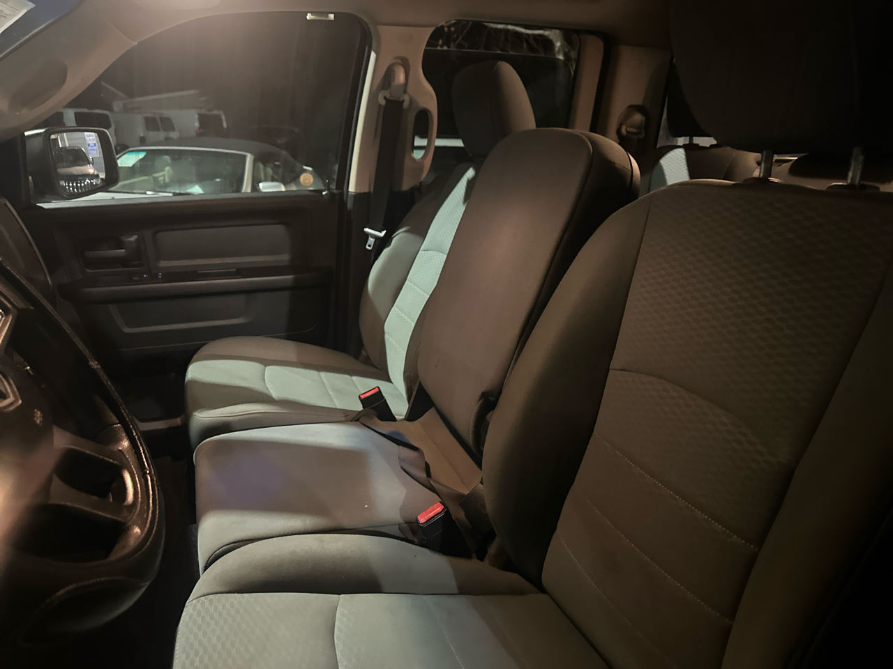 RAM 1500 Tradesman Quad Cab 2WD 2016