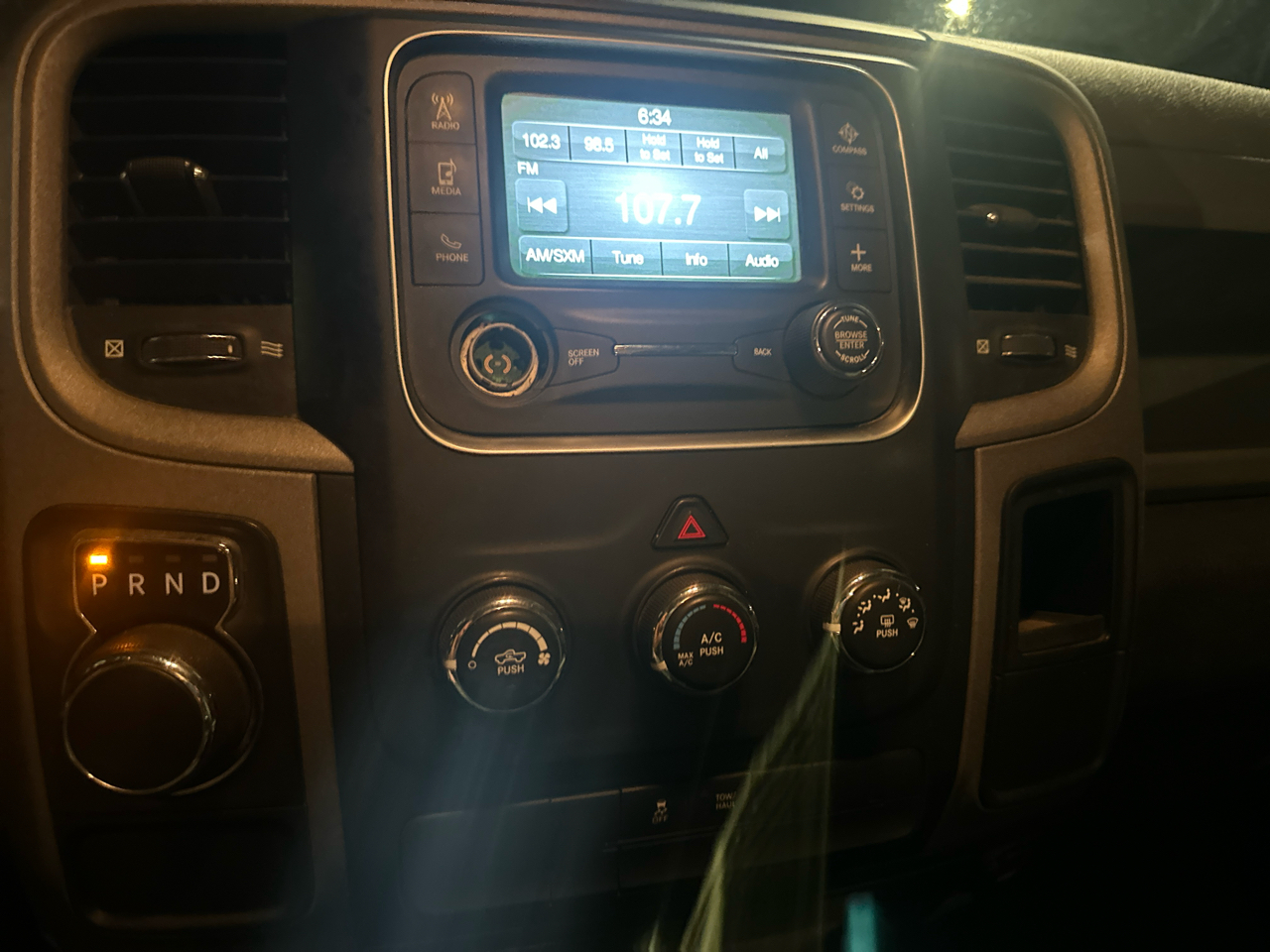 RAM 1500 Tradesman Quad Cab 2WD 2016