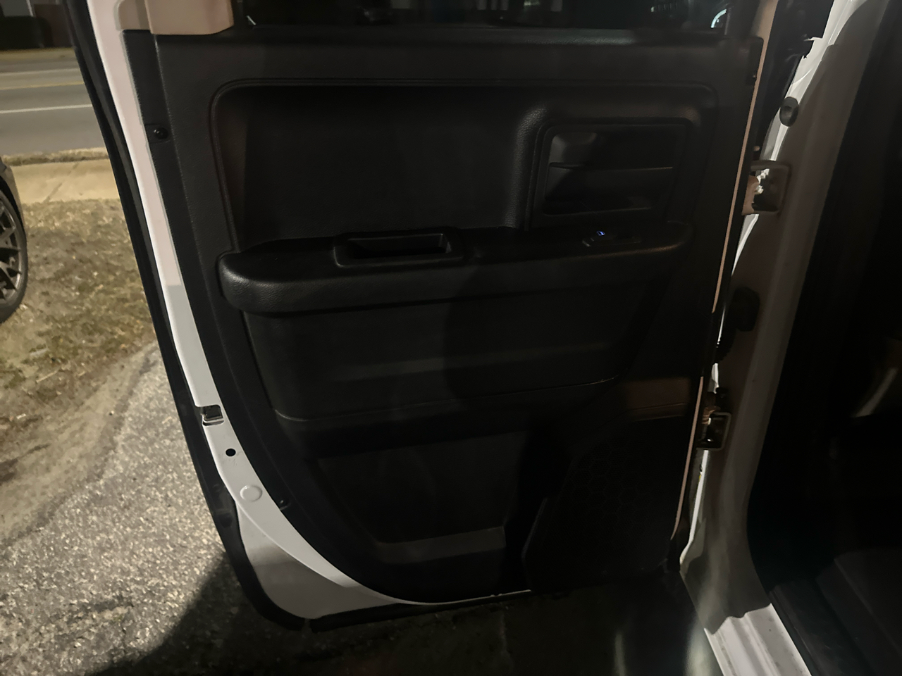 RAM 1500 Tradesman Quad Cab 2WD 2016