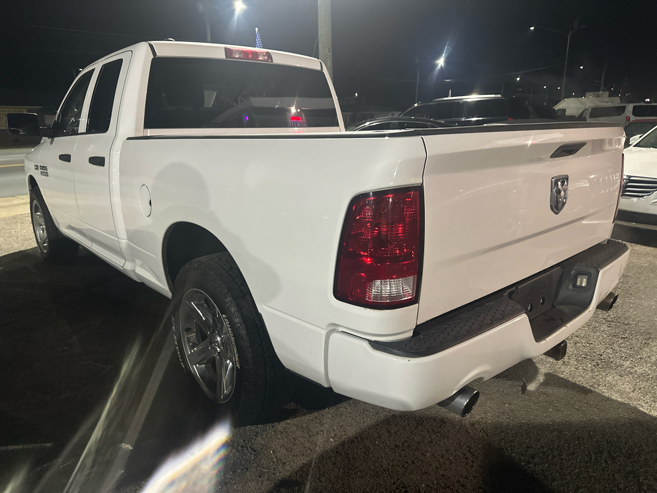 RAM 1500 Tradesman Quad Cab 2WD 2016