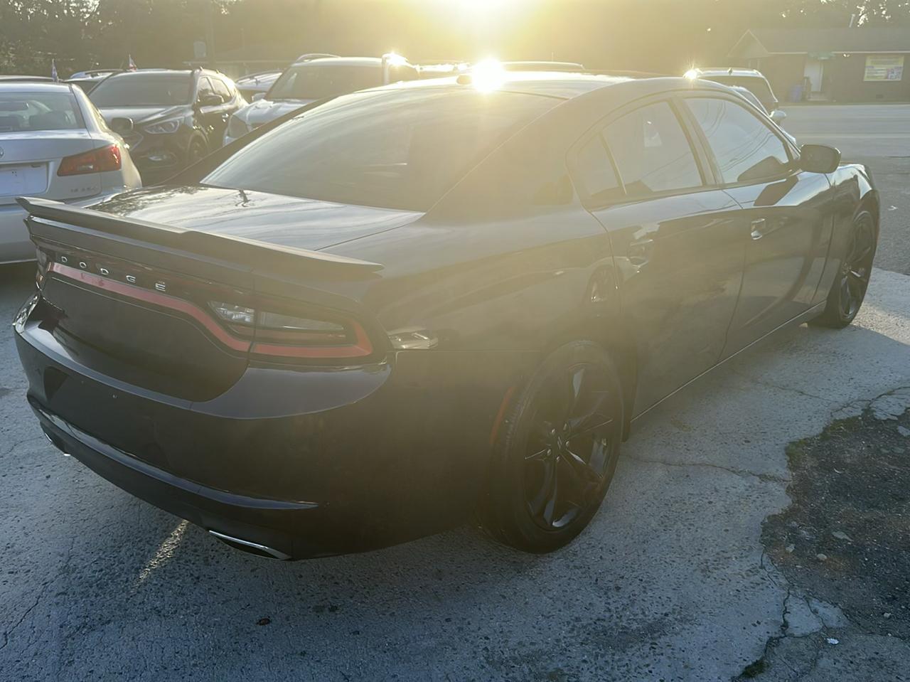 Dodge Charger SE 2017