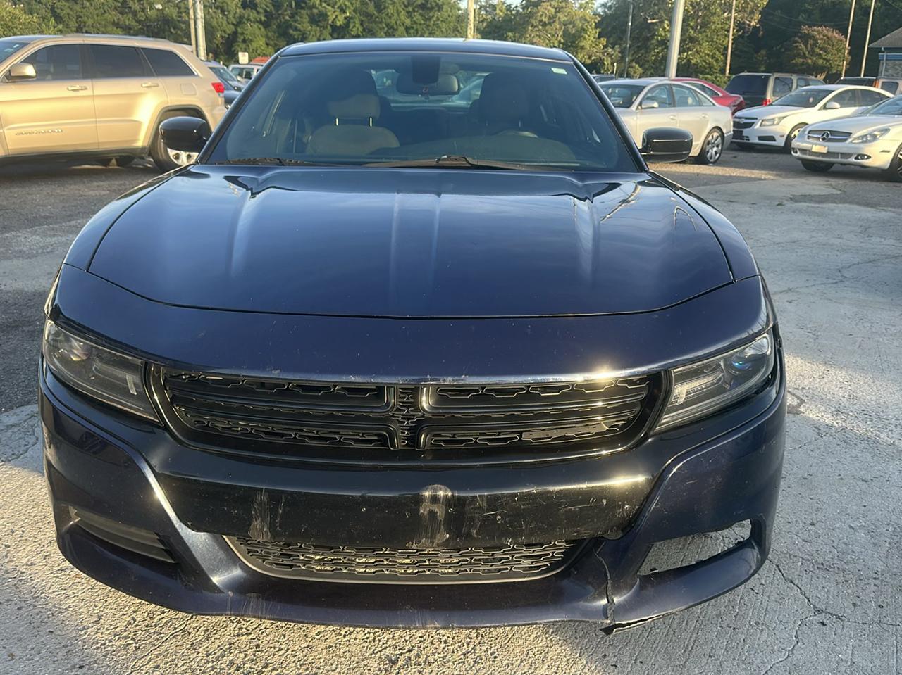 Dodge Charger SE 2017