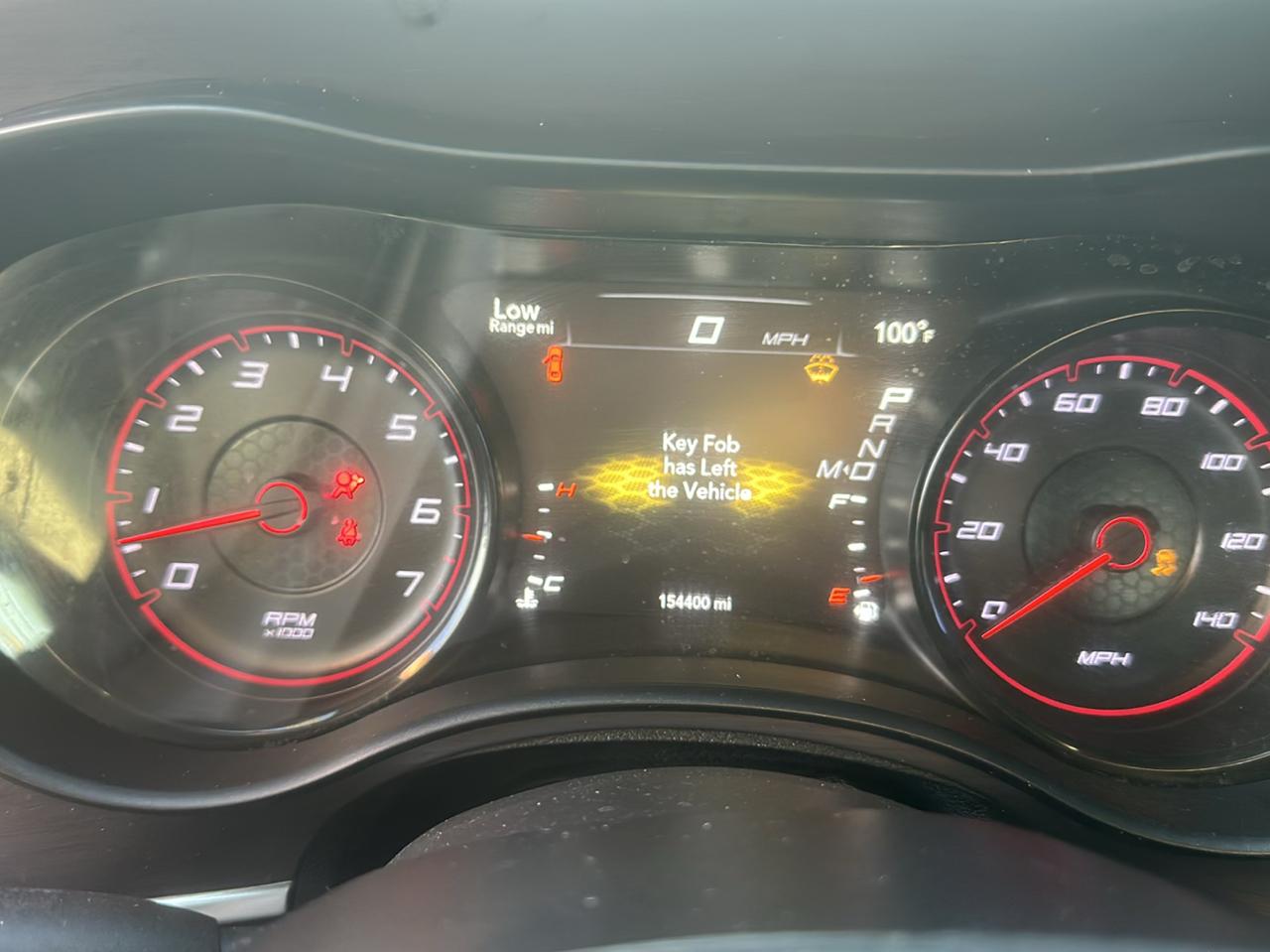 Dodge Charger SE 2017