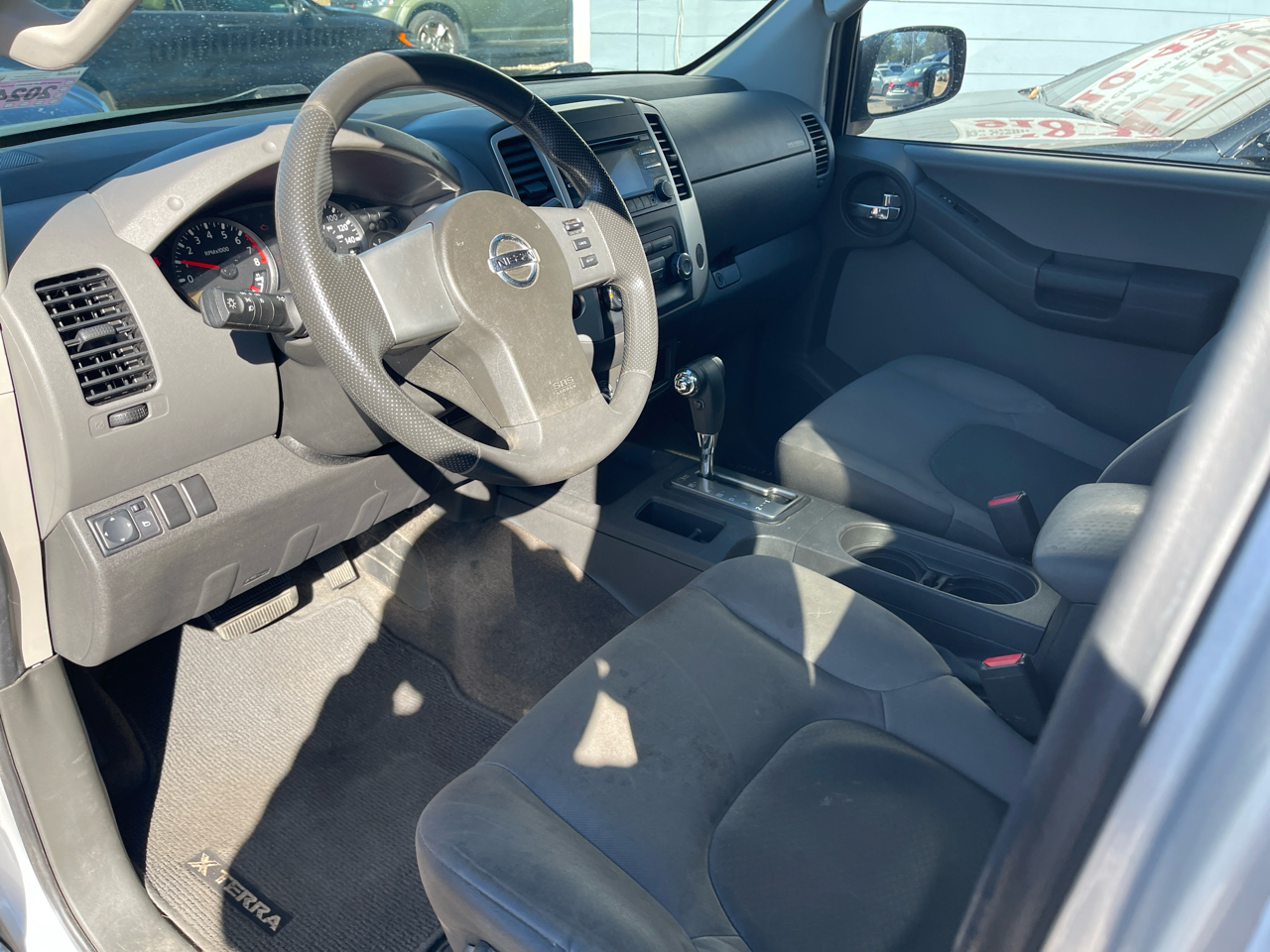 Nissan Xterra X 4WD 2013