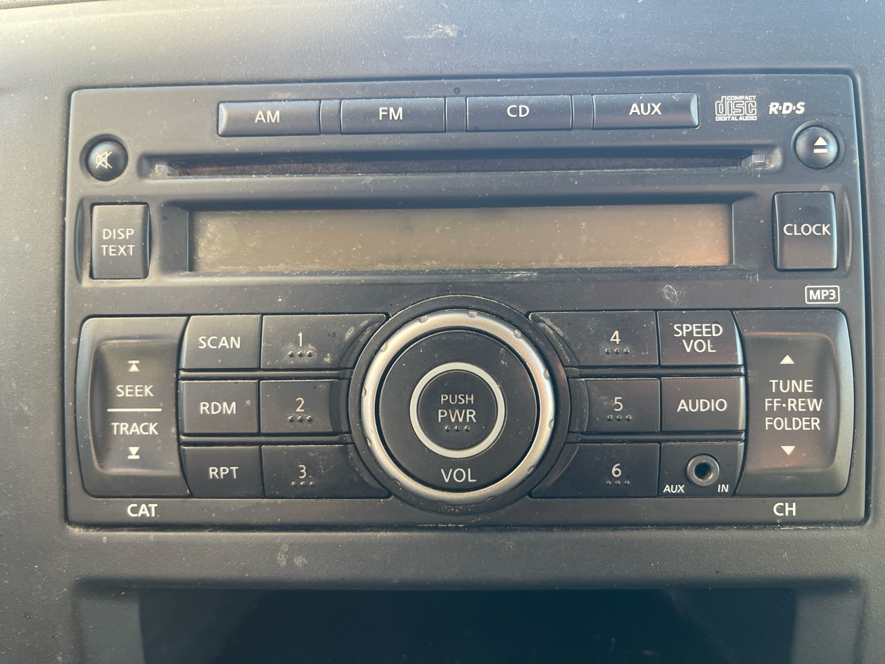 Nissan NV Cargo 2500 HD S V6 High Roof 2012