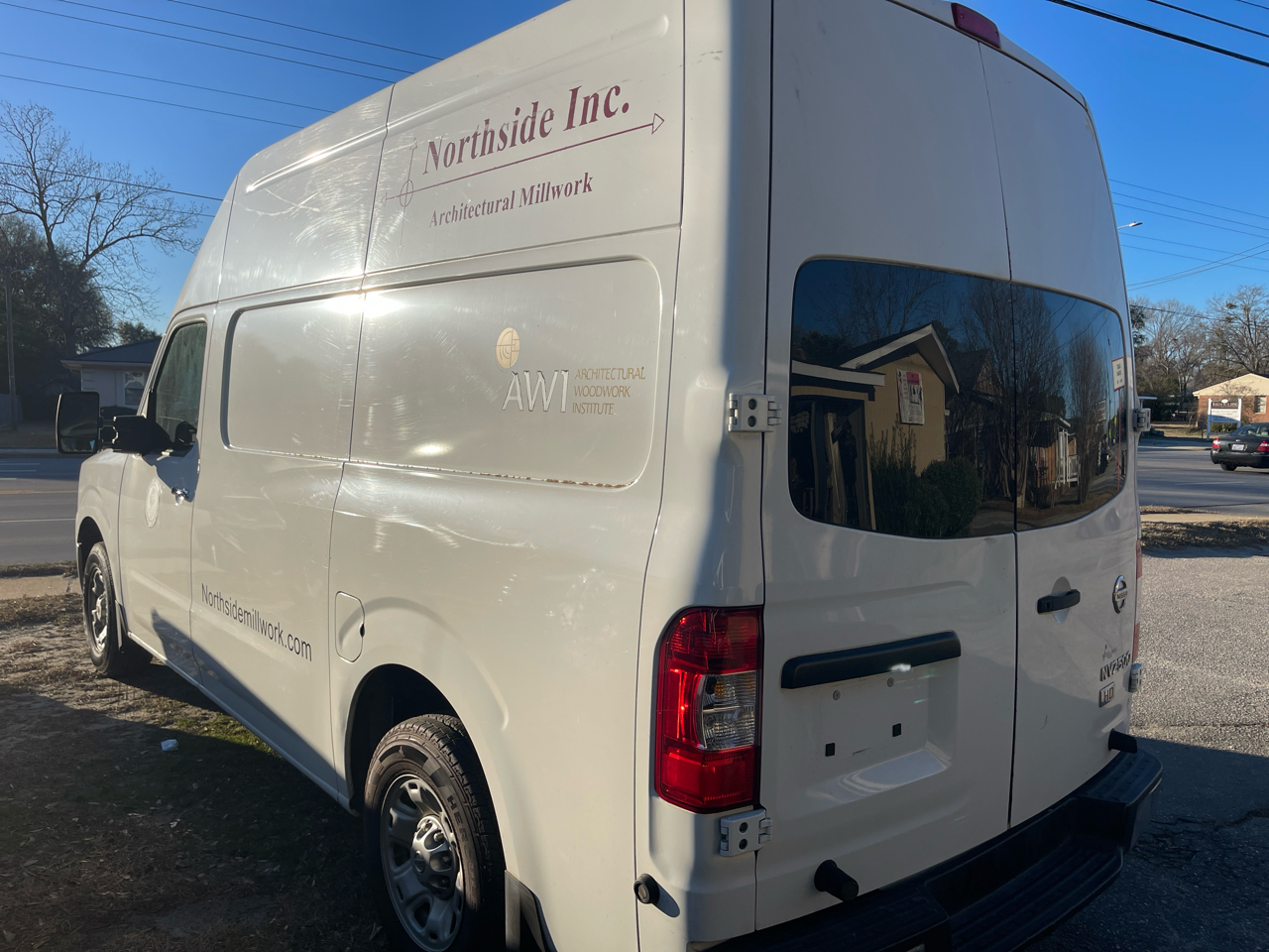 Nissan NV Cargo 2500 HD S V6 High Roof 2012