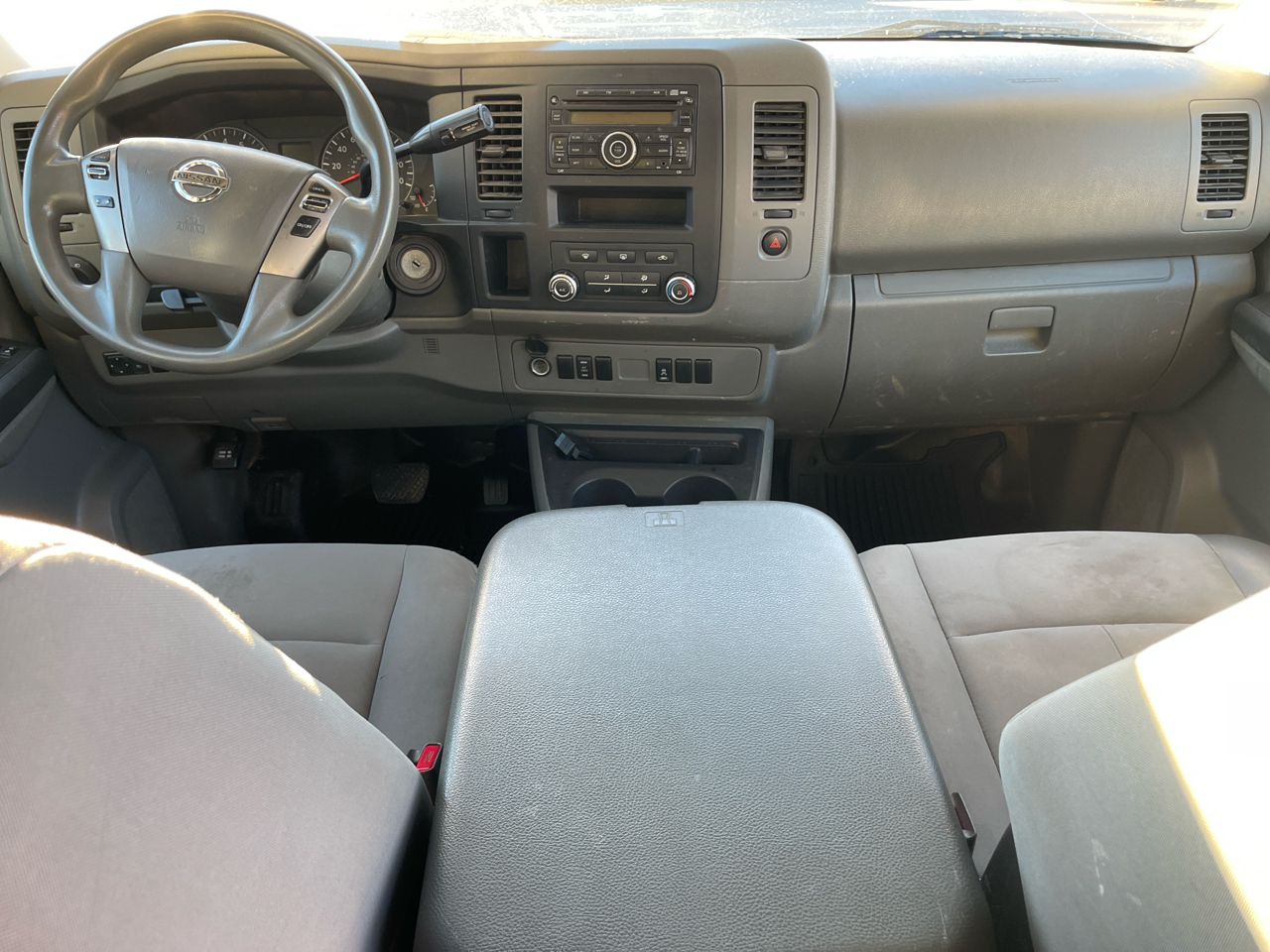 Nissan NV Cargo 2500 HD S V6 High Roof 2012