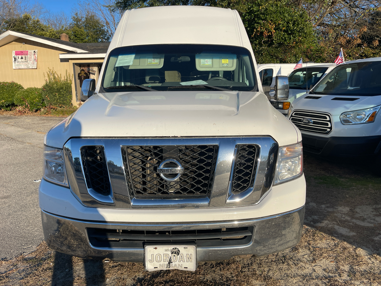 Nissan NV Cargo 2500 HD S V6 High Roof 2012