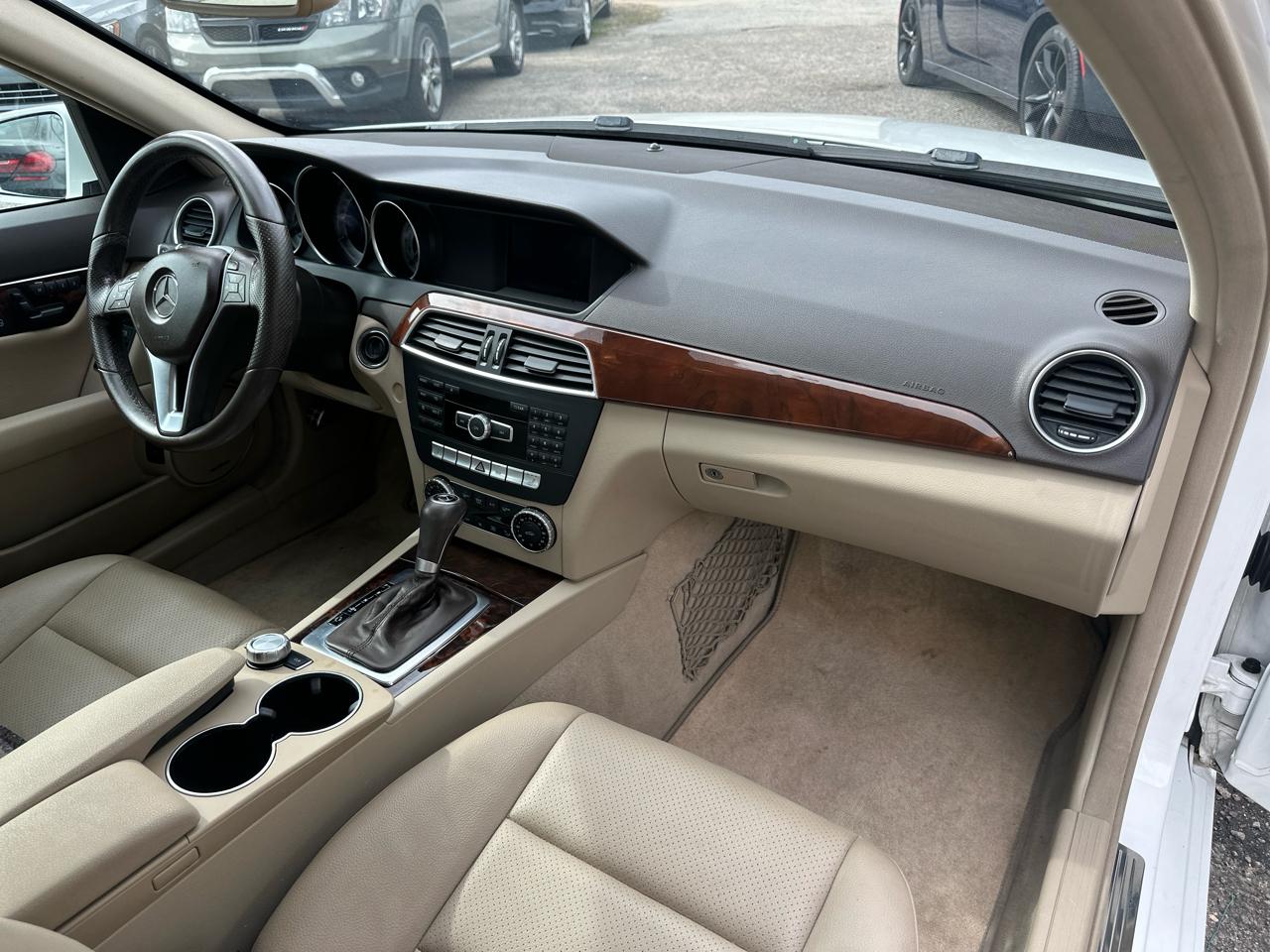 Mercedes-Benz C-Class C300 4MATIC Sport 2014