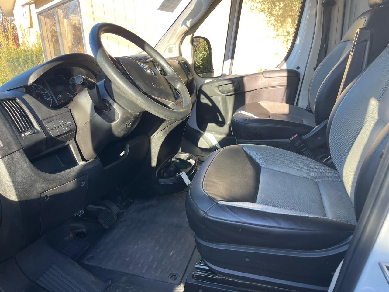 RAM Promaster 1500 Low Roof Tradesman 136-in. WB 2018