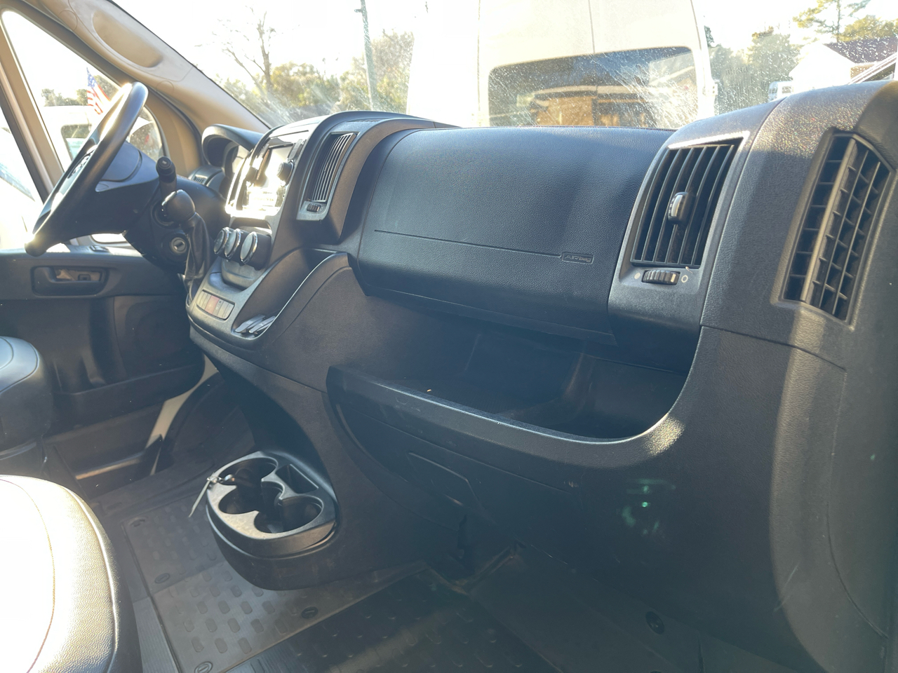 RAM Promaster 1500 Low Roof Tradesman 136-in. WB 2018