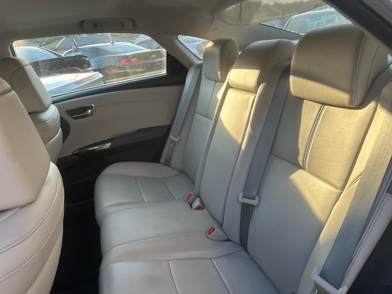 Toyota Avalon XLE 2013