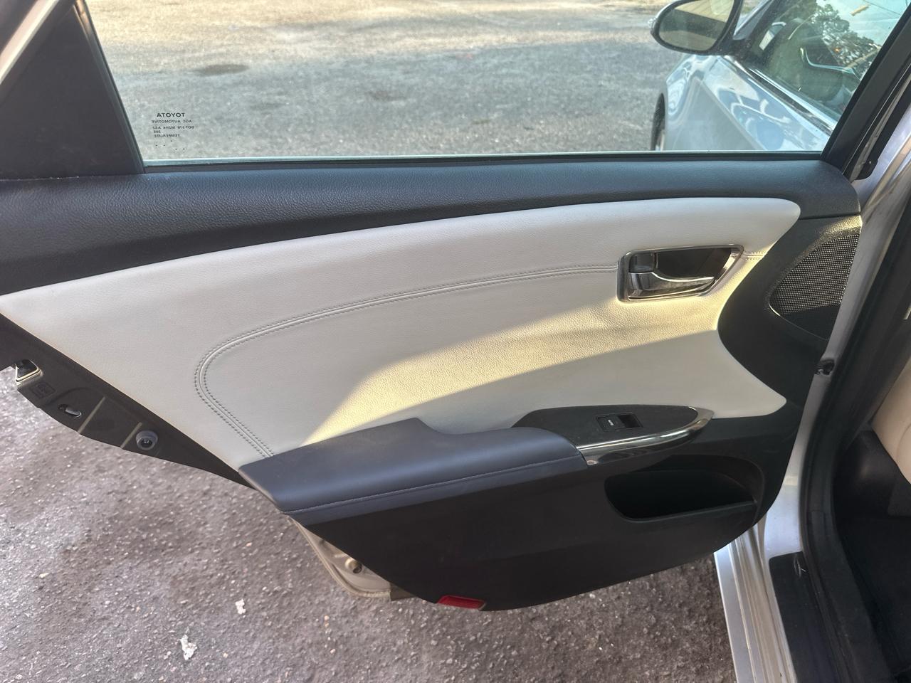 Toyota Avalon XLE 2013