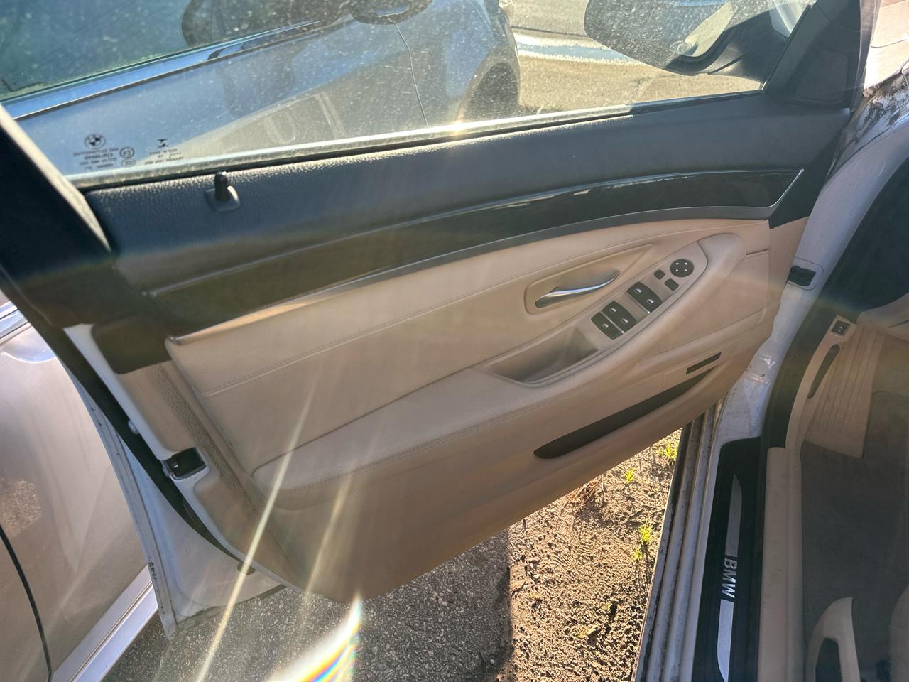 BMW 5-Series 535i 2014