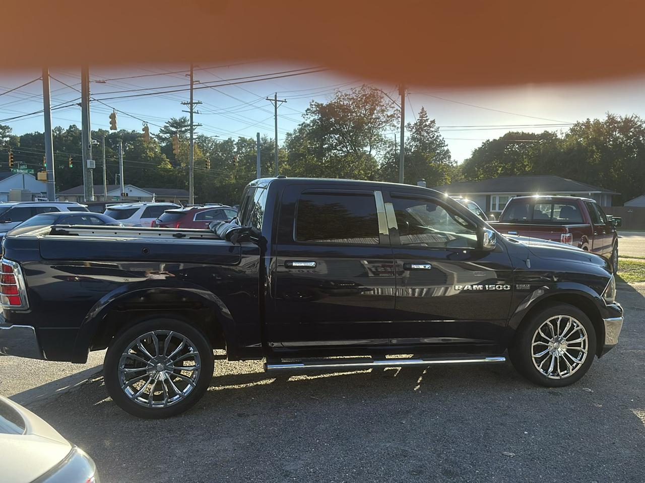RAM 1500 Laramie Crew Cab 4WD 2012
