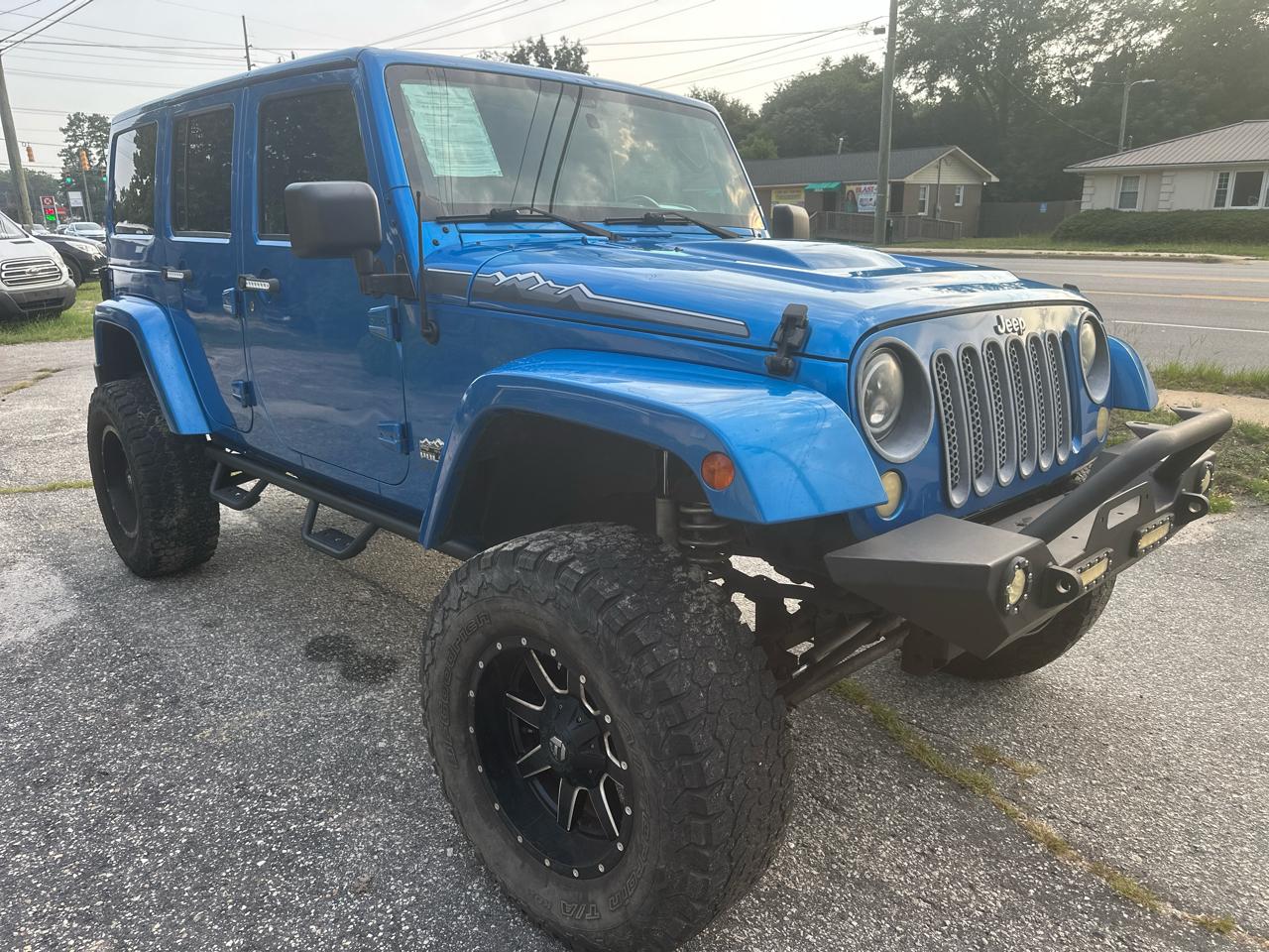 Jeep Wrangler Unlimited Sahara 4WD 2014