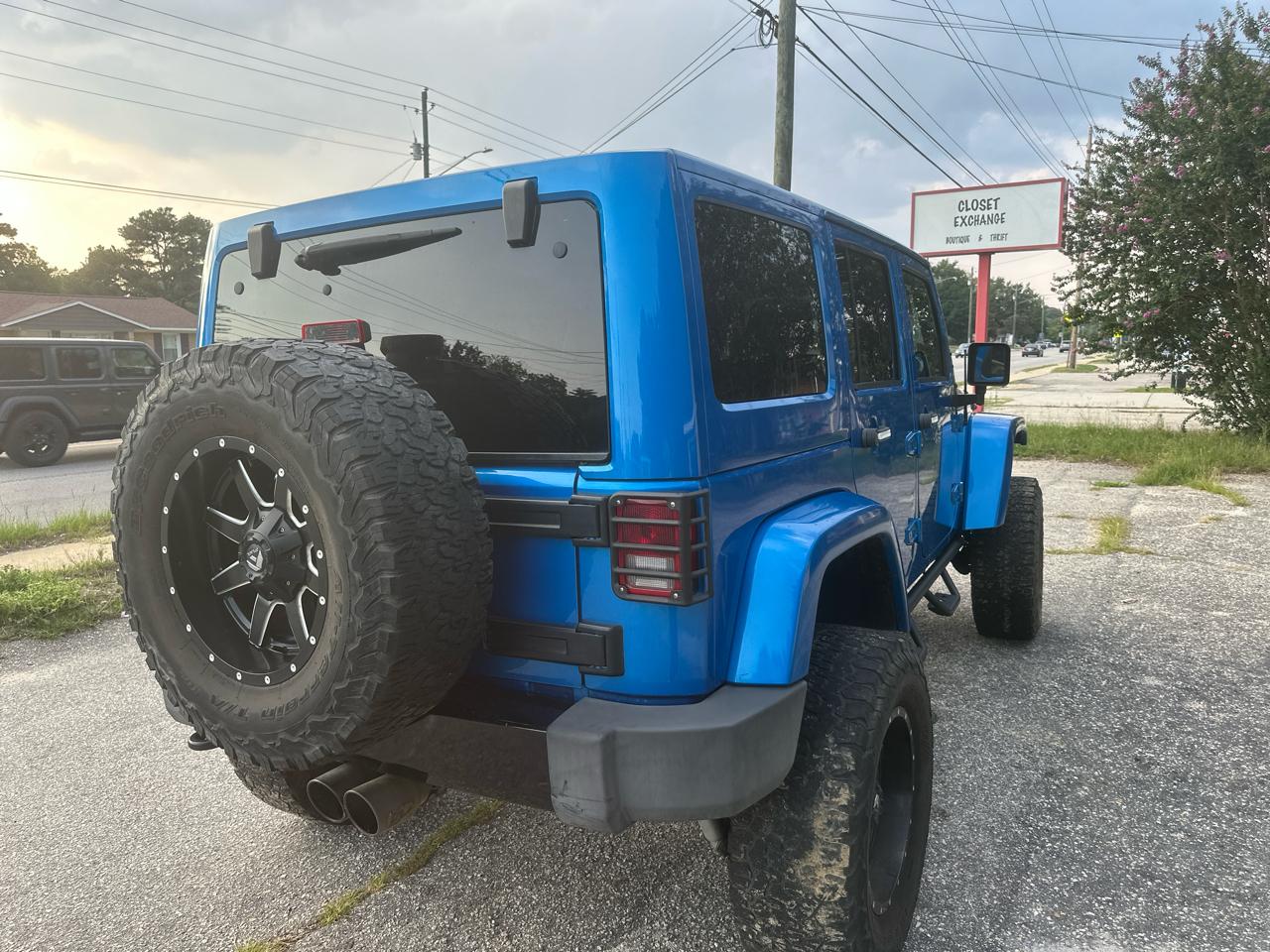 Jeep Wrangler Unlimited Sahara 4WD 2014