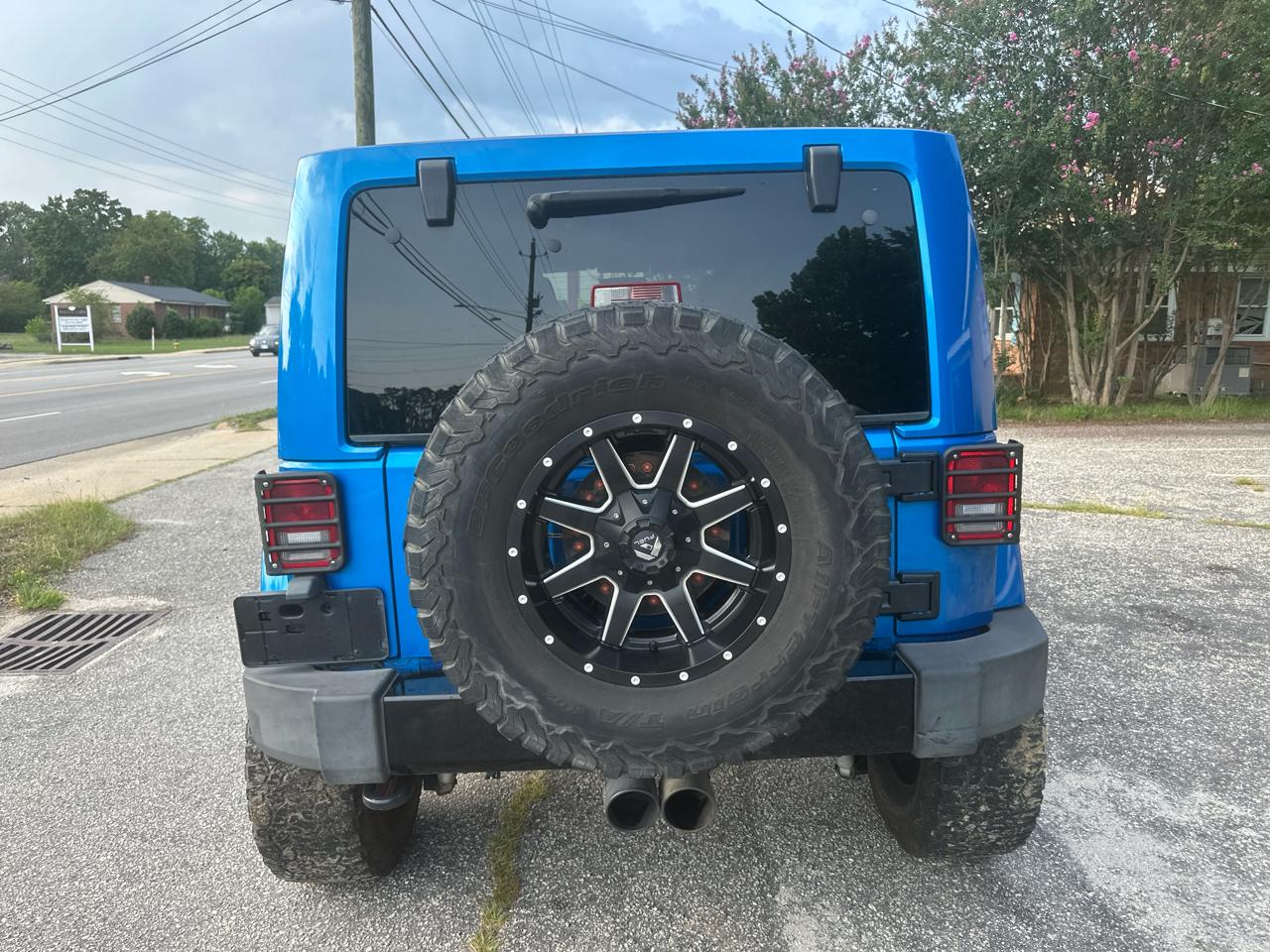 Jeep Wrangler Unlimited Sahara 4WD 2014