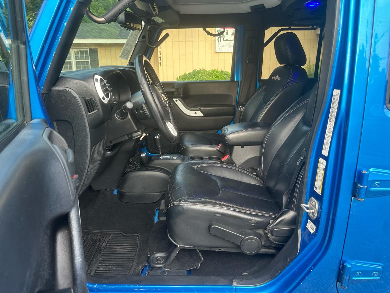 Jeep Wrangler Unlimited Sahara 4WD 2014