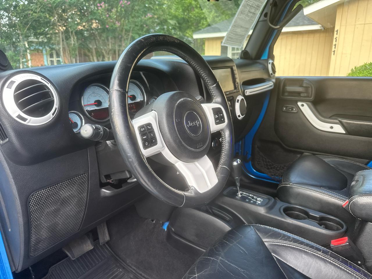 Jeep Wrangler Unlimited Sahara 4WD 2014