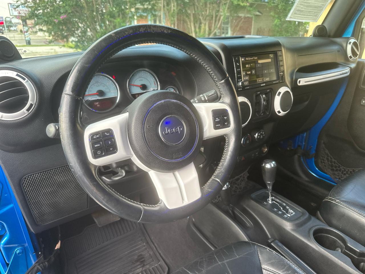Jeep Wrangler Unlimited Sahara 4WD 2014