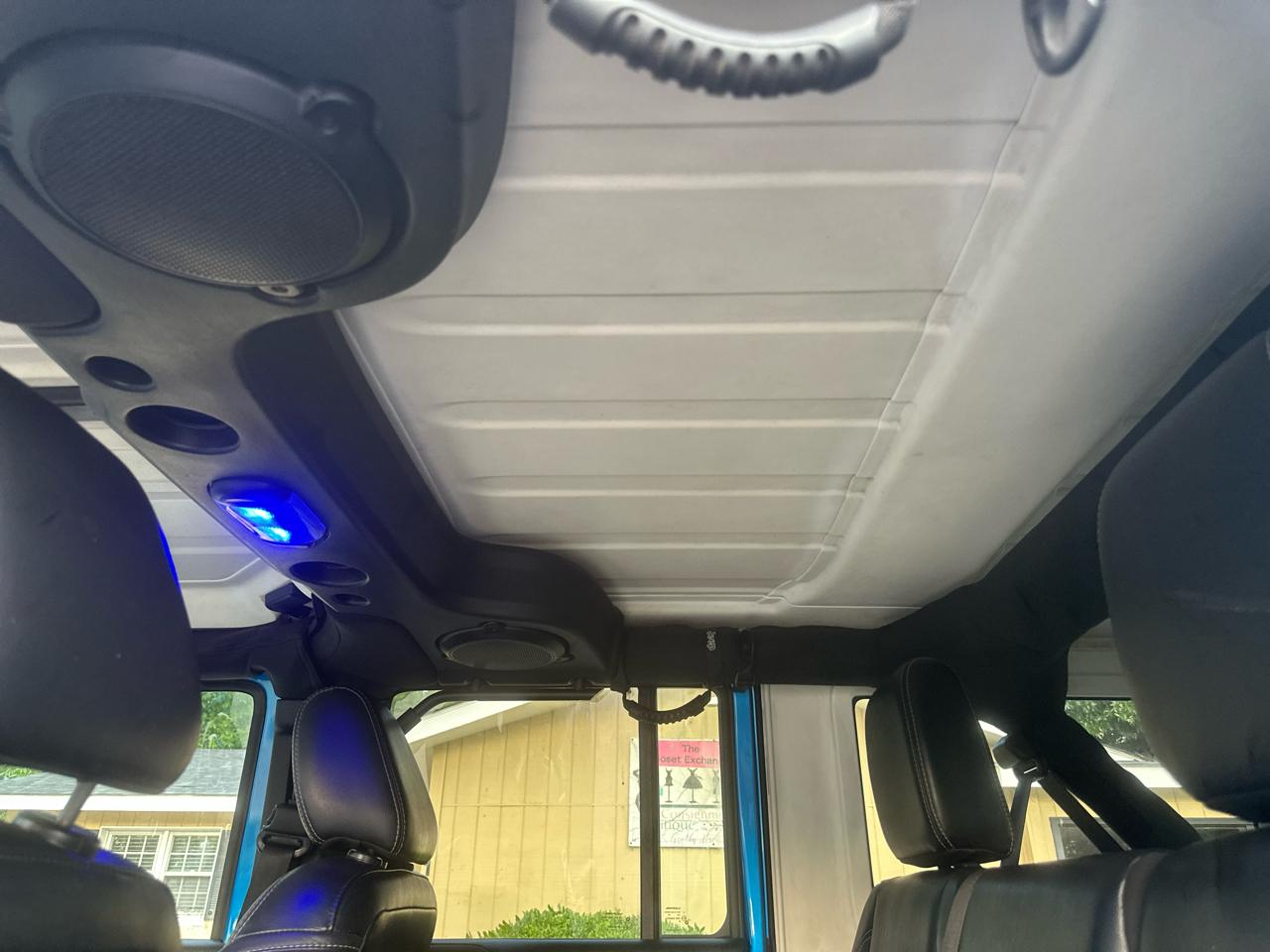 Jeep Wrangler Unlimited Sahara 4WD 2014
