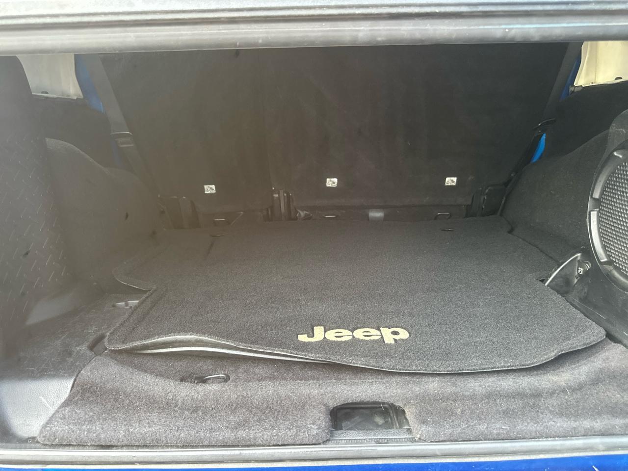 Jeep Wrangler Unlimited Sahara 4WD 2014