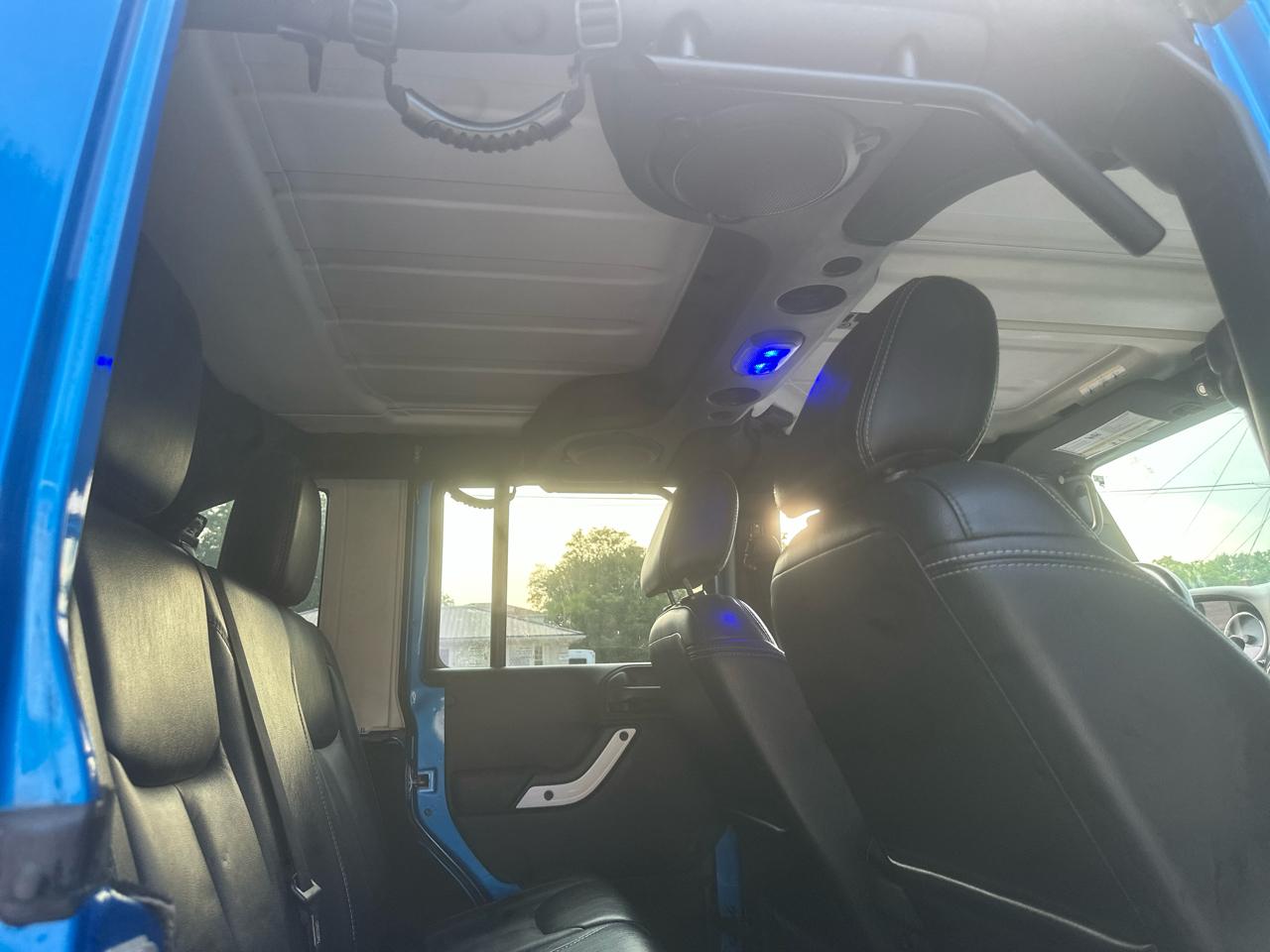 Jeep Wrangler Unlimited Sahara 4WD 2014