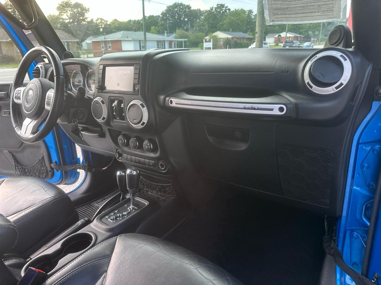 Jeep Wrangler Unlimited Sahara 4WD 2014
