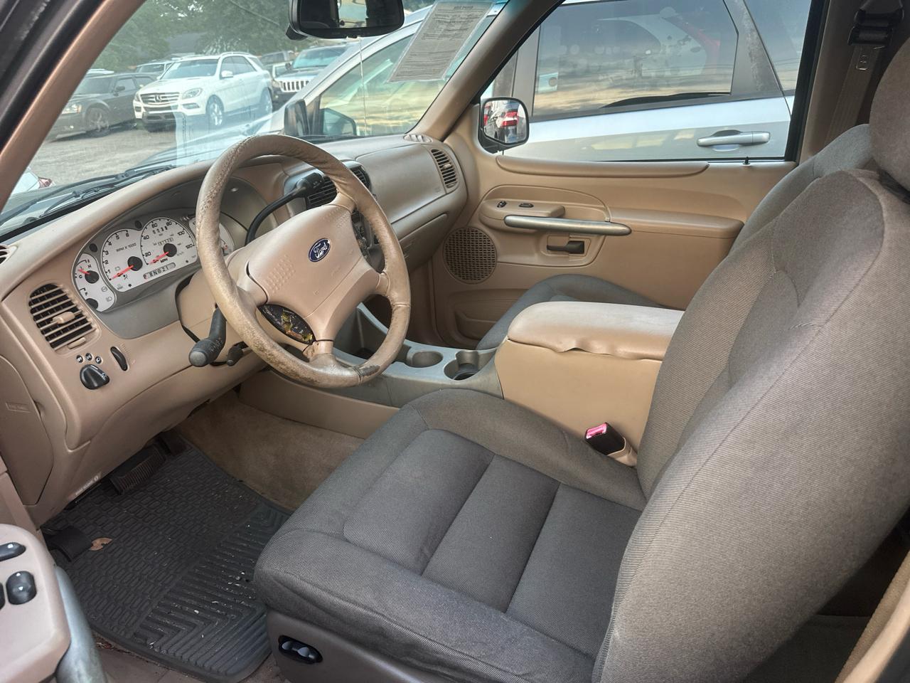 Ford Explorer Sport 2WD Value 2002