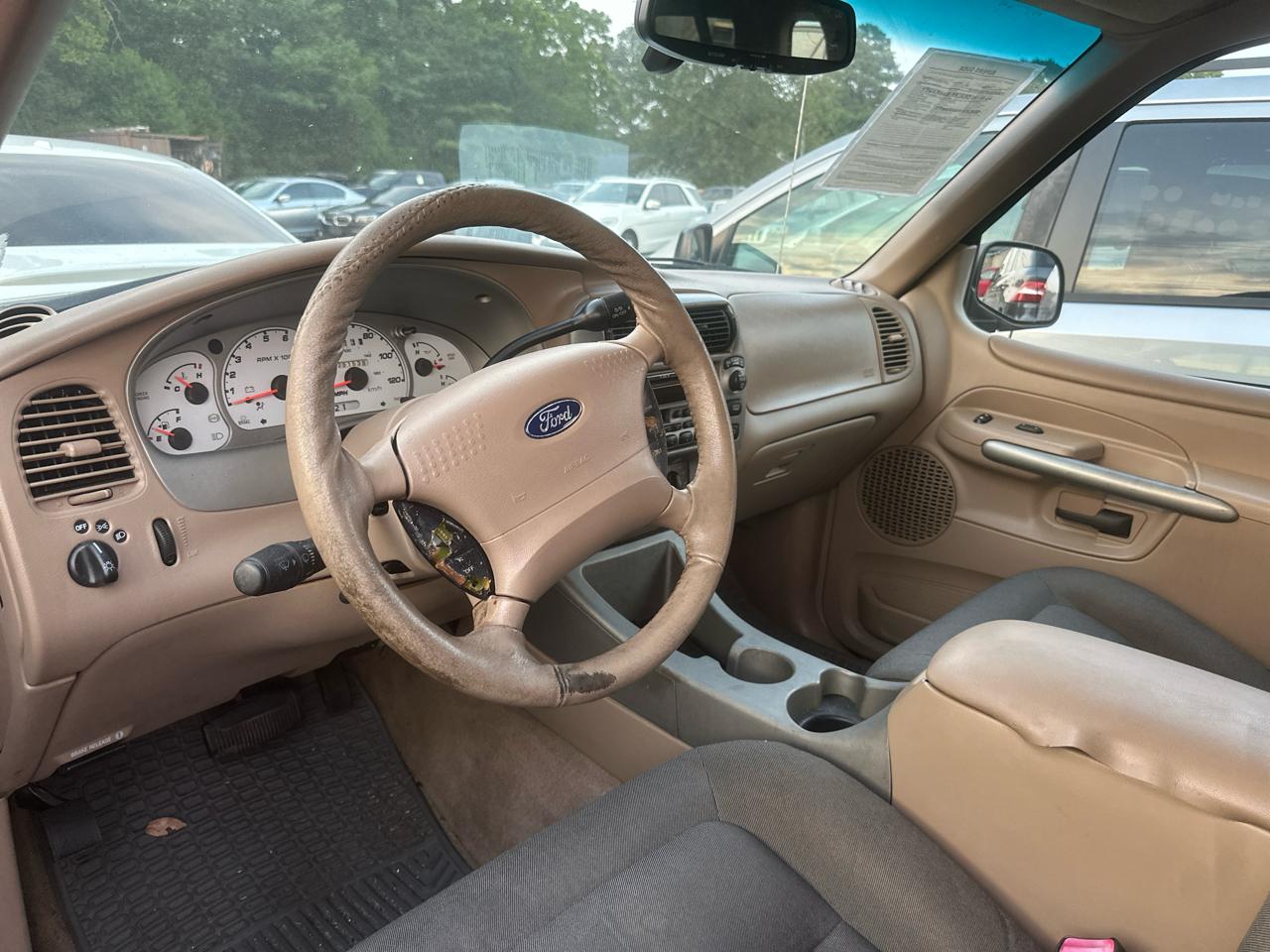 Ford Explorer Sport 2WD Value 2002