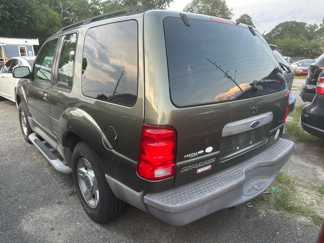 Ford Explorer Sport 2WD Value 2002
