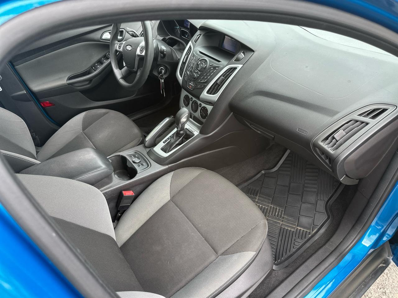 Ford Focus SE Hatch 2014