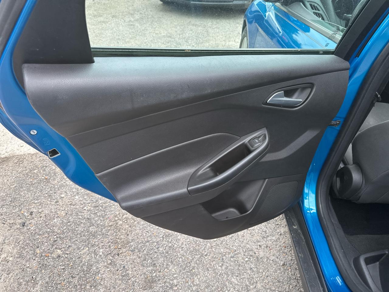 Ford Focus SE Hatch 2014