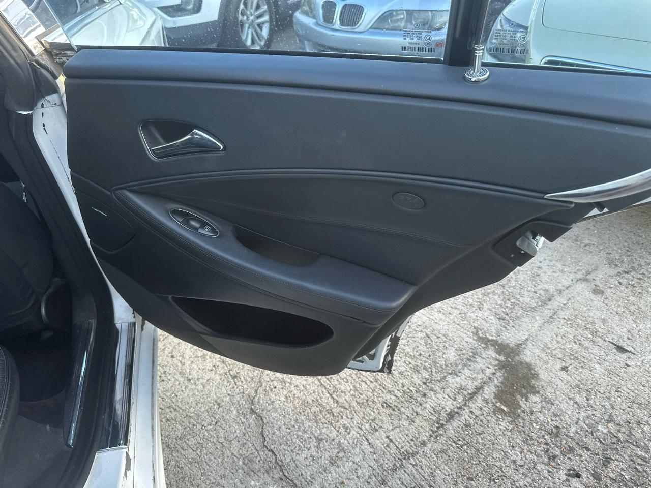 Mercedes-Benz CLS-Class CLS550 4-Door Coupe 2007