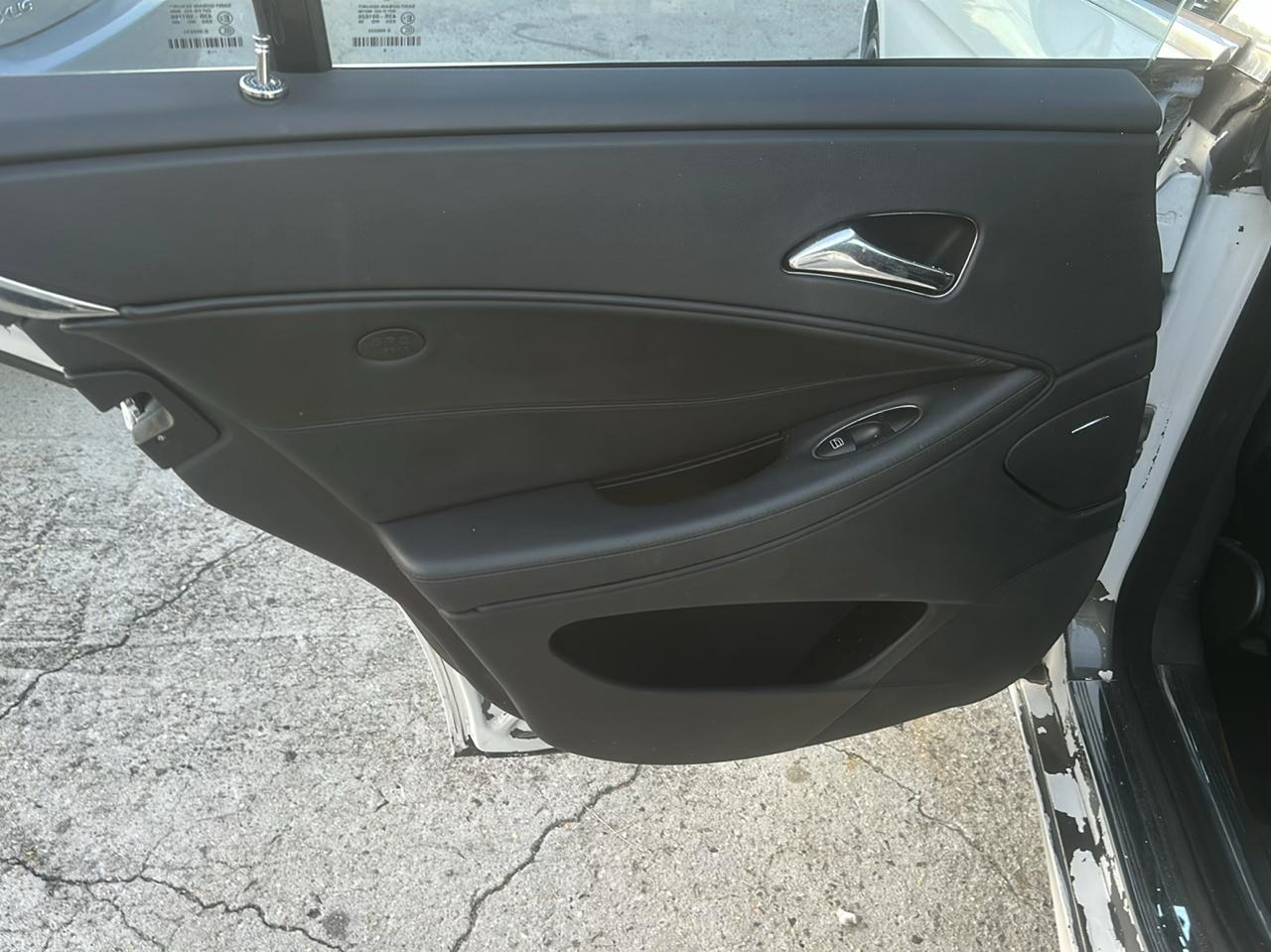 Mercedes-Benz CLS-Class CLS550 4-Door Coupe 2007