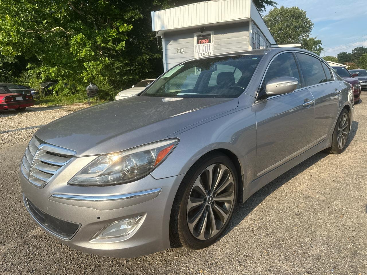 Hyundai Genesis 5.0L R-Spec 2013