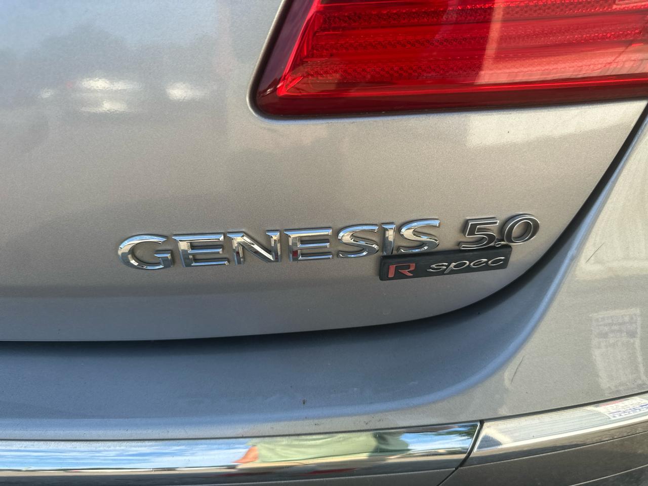 Hyundai Genesis 5.0L R-Spec 2013