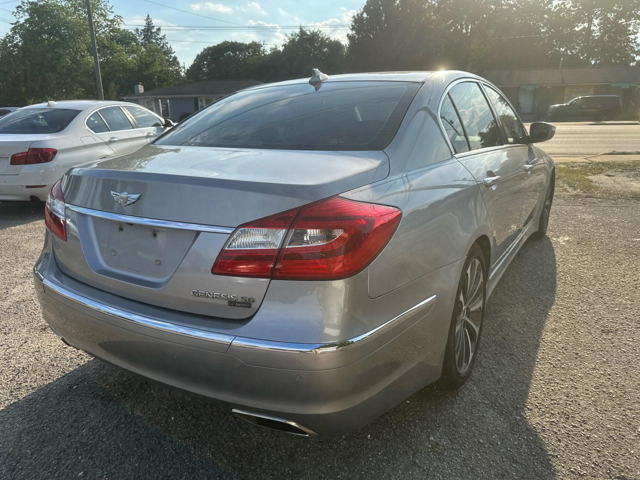 Hyundai Genesis 5.0L R-Spec 2013