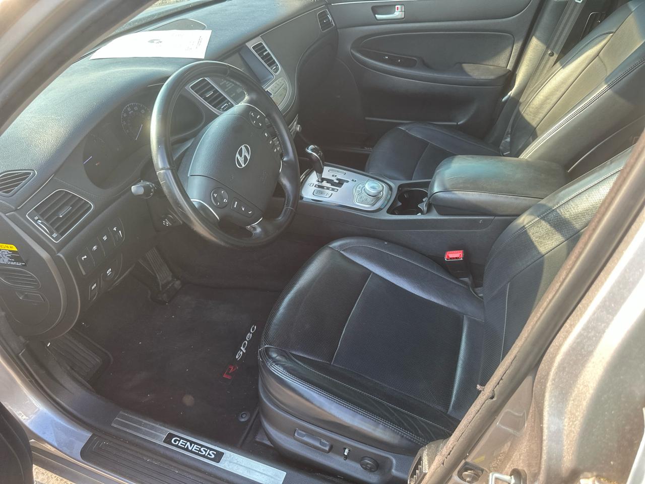Hyundai Genesis 5.0L R-Spec 2013