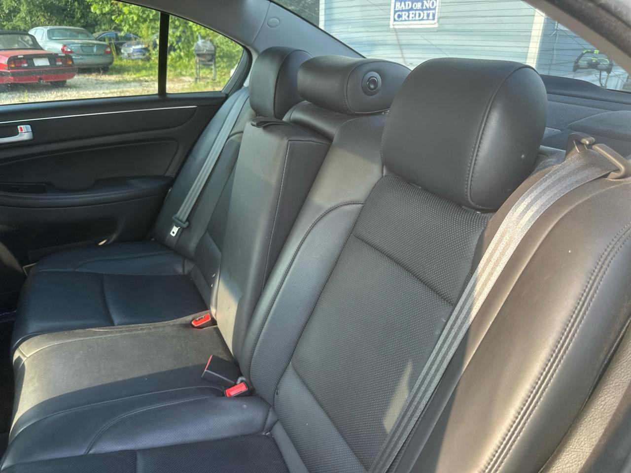 Hyundai Genesis 5.0L R-Spec 2013
