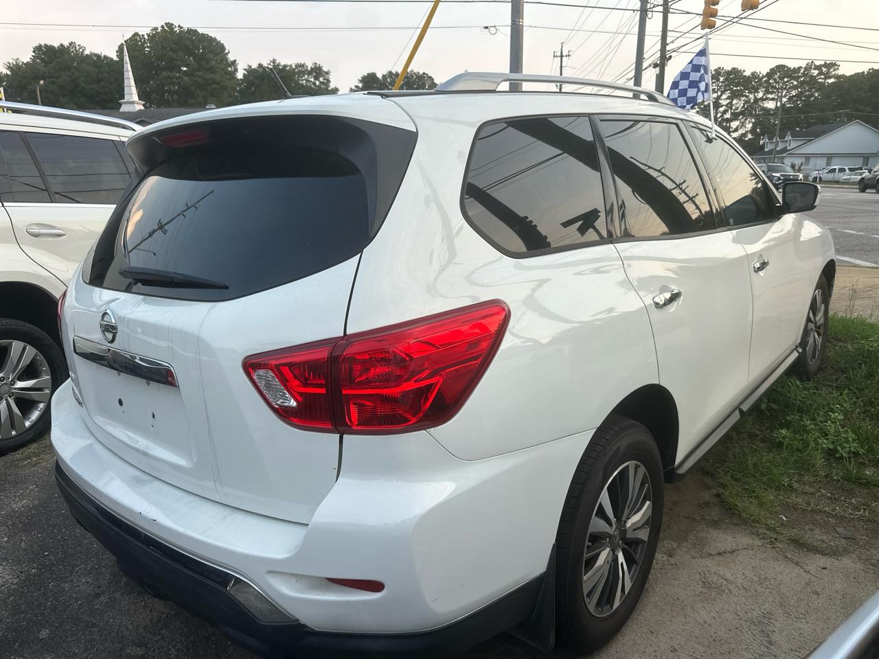 Nissan Pathfinder Platinum 2WD 2017