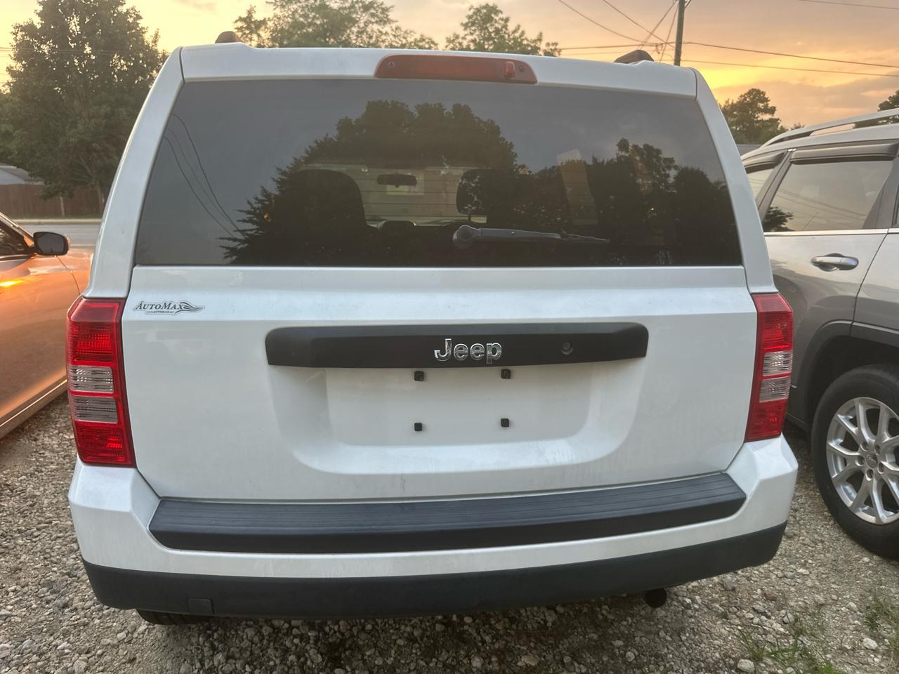 Jeep Patriot Sport 2WD 2014