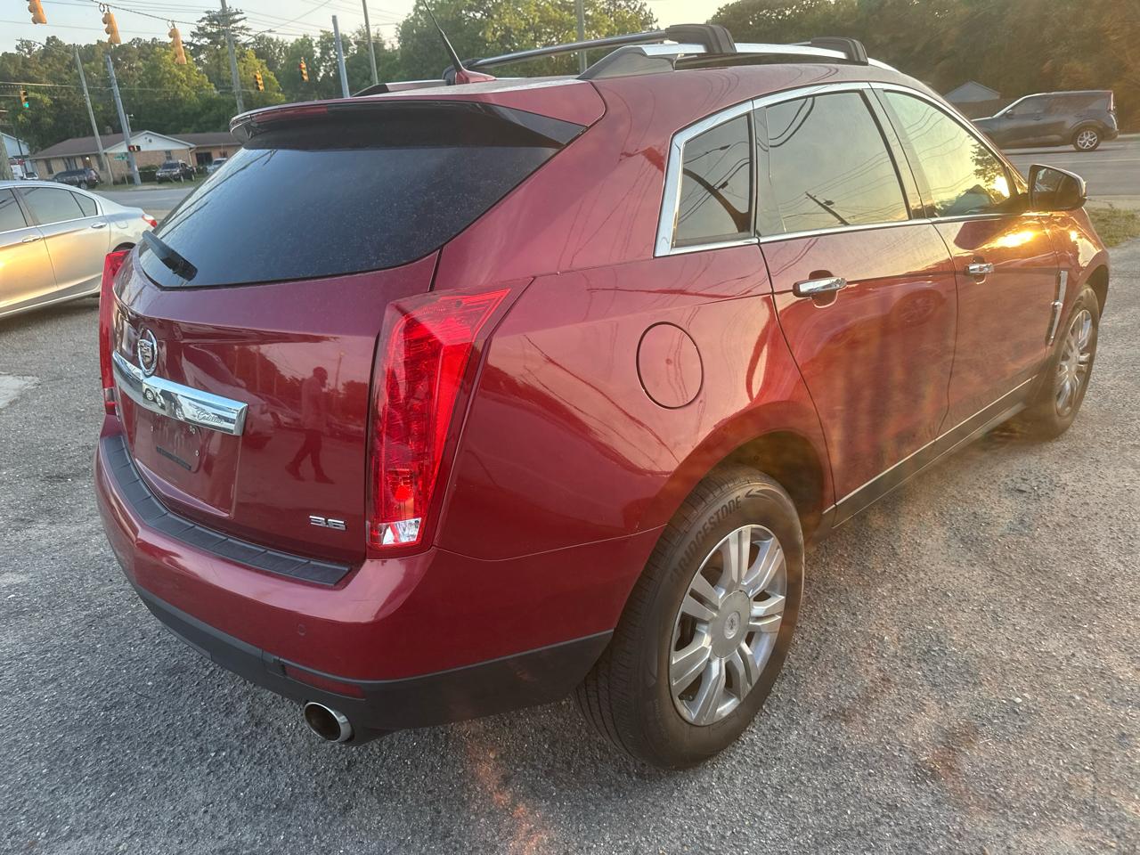 Cadillac SRX Luxury 2012