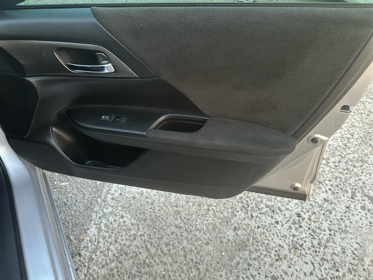 Honda Accord LX Sedan CVT 2013