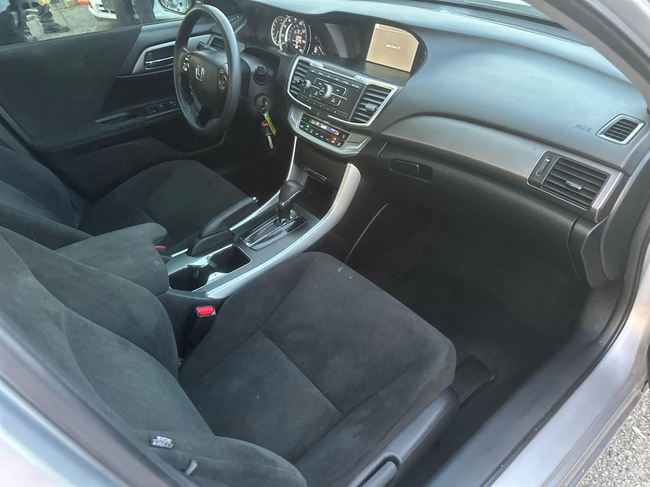 Honda Accord LX Sedan CVT 2013