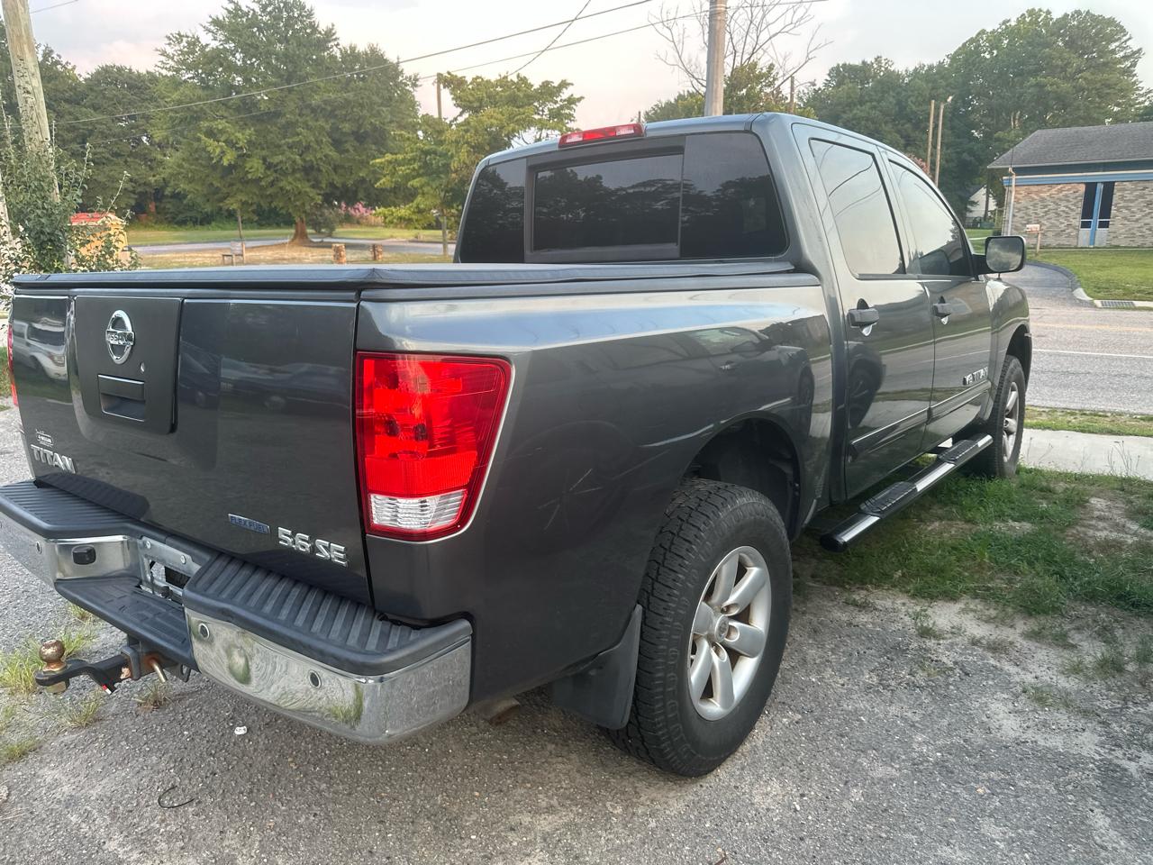 Nissan Titan PRO-4X Crew Cab 4WD SWB 2010