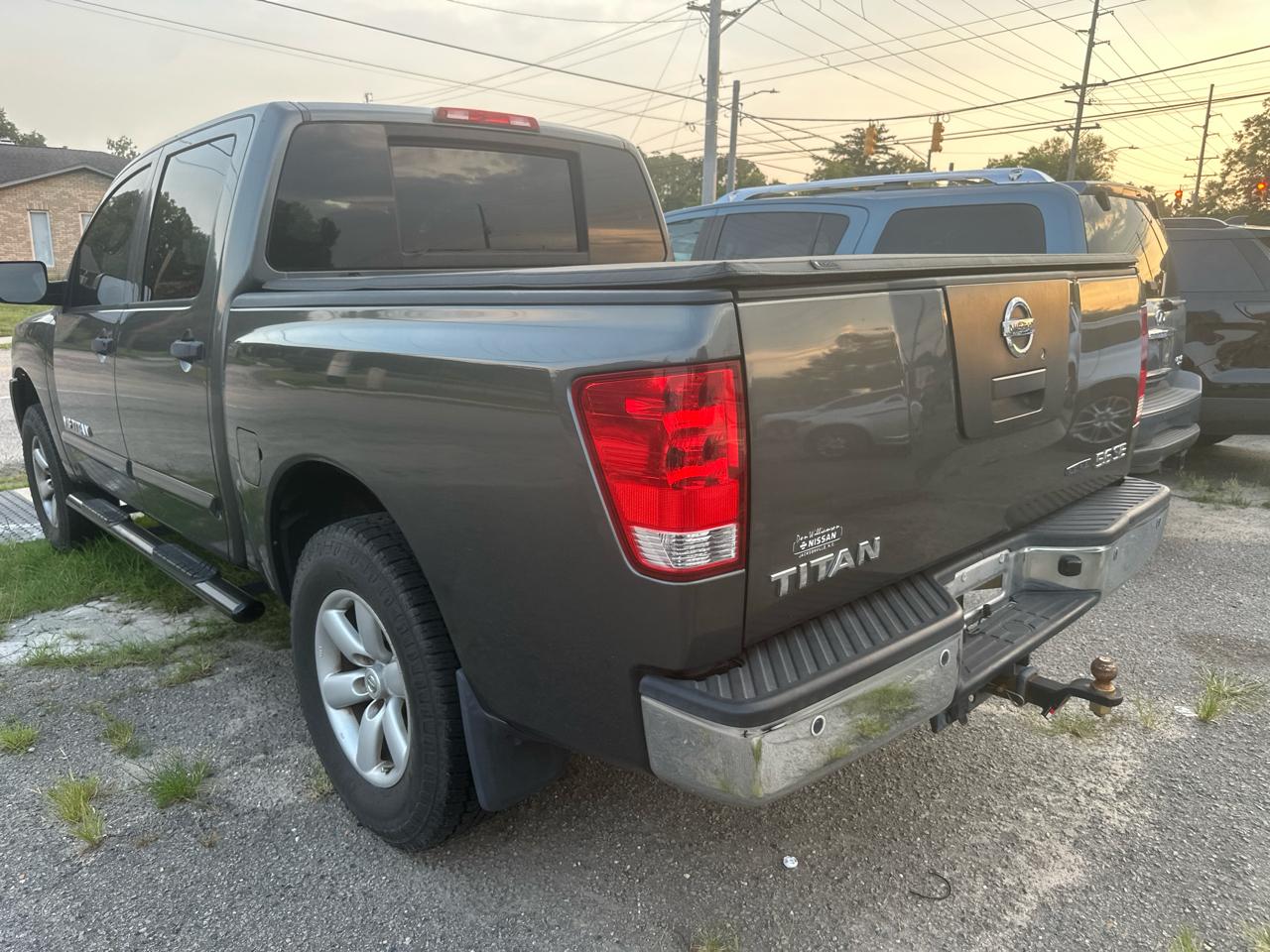 Nissan Titan PRO-4X Crew Cab 4WD SWB 2010