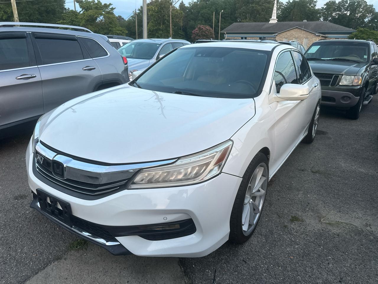 2017 Honda Accord Touring V6 Sedan 6-Spd AT
